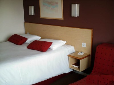 DAYS HOTEL LONDON STANSTED M11