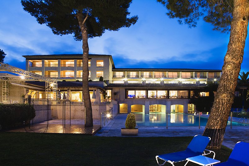 LE MAS D'ARTIGNY & SPA