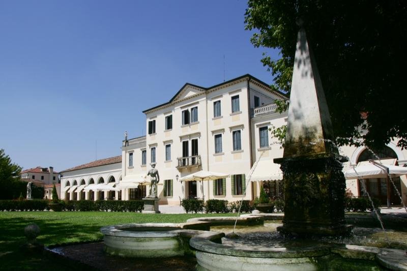 VILLA BRAIDA