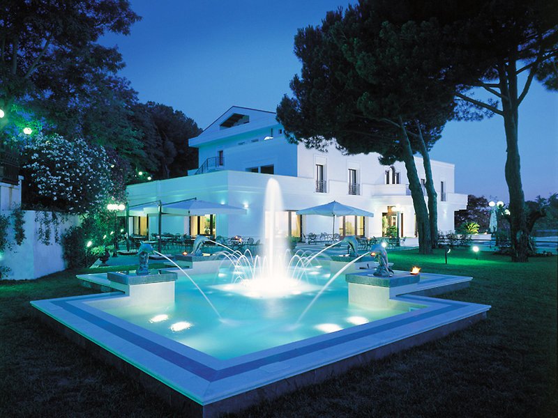 LH HOTEL DOMUS CAESARI
