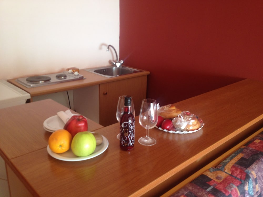 MARAVELLIA ART HOTEL