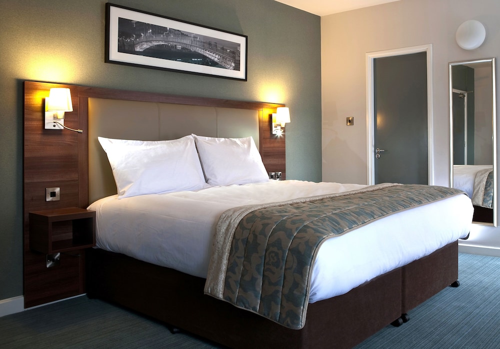 JURYS INN PARNELL STREET
