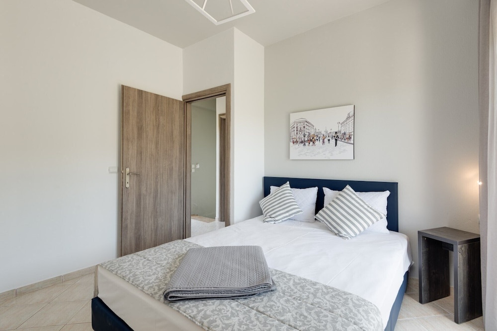 ELAIA VILLAS