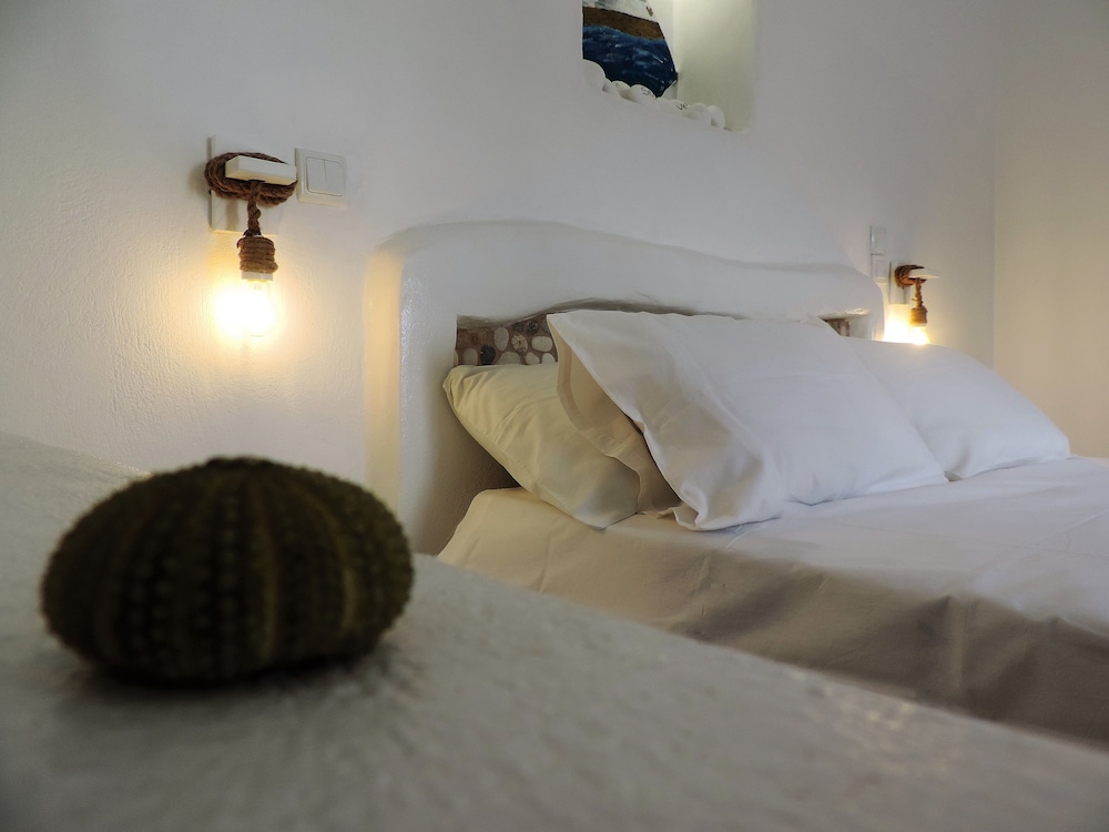 CASA LEA PAROS
