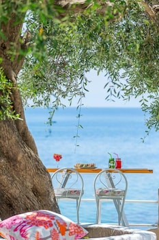 AURORA BEACH HOTEL