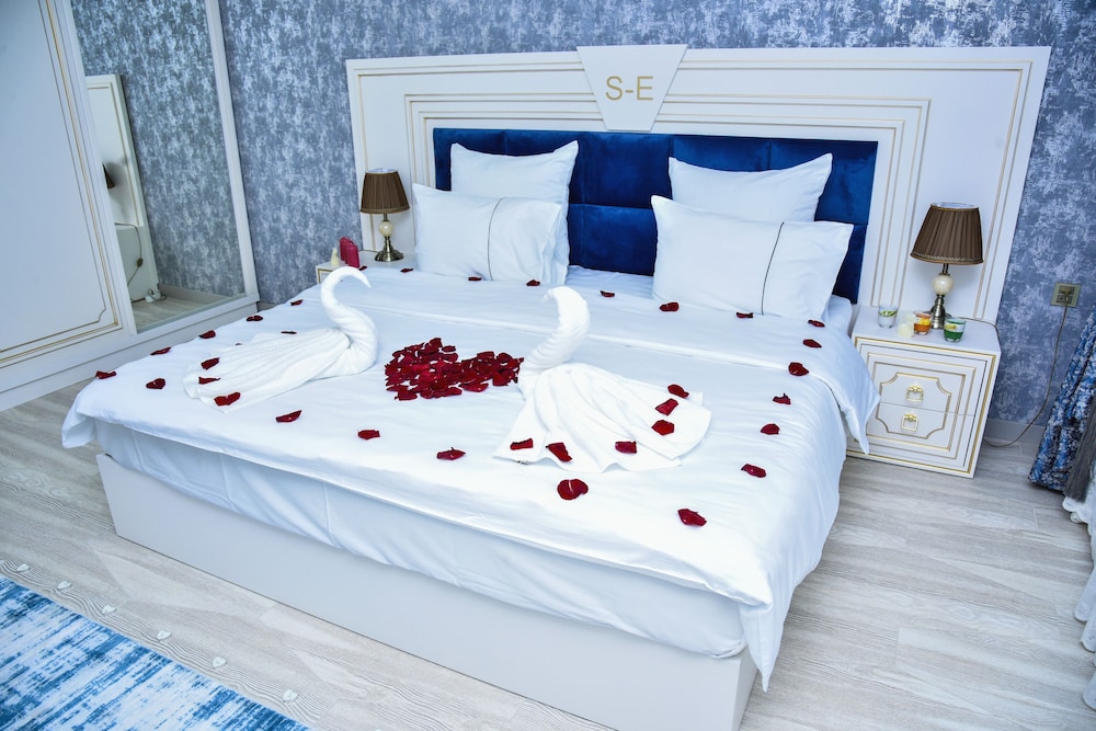 SUPREME HOTEL BAKU