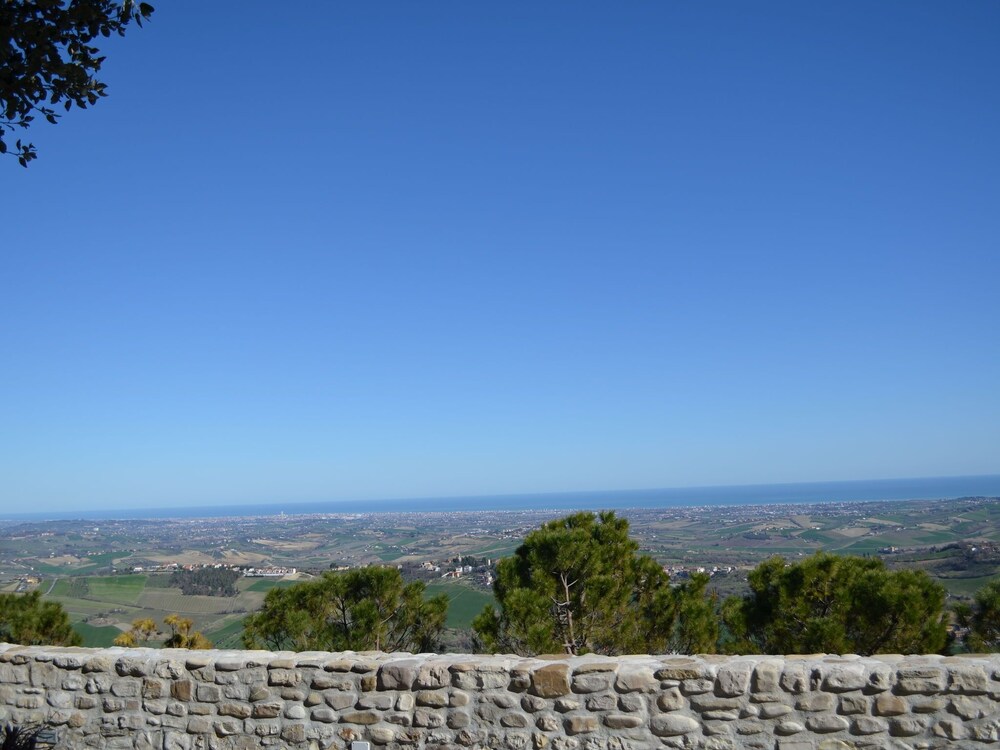 BEAUTIFUL VILLA WITH PRIVATE SWIMMING POOL, GARDEN AND PANORAMIC VIEW