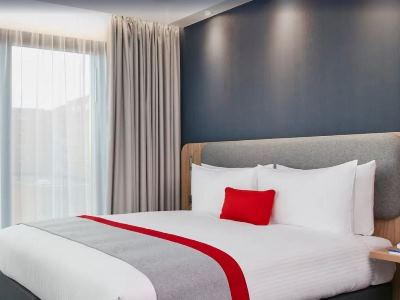 HOLIDAY INN EXPRESS BORDEAUX - LORMONT