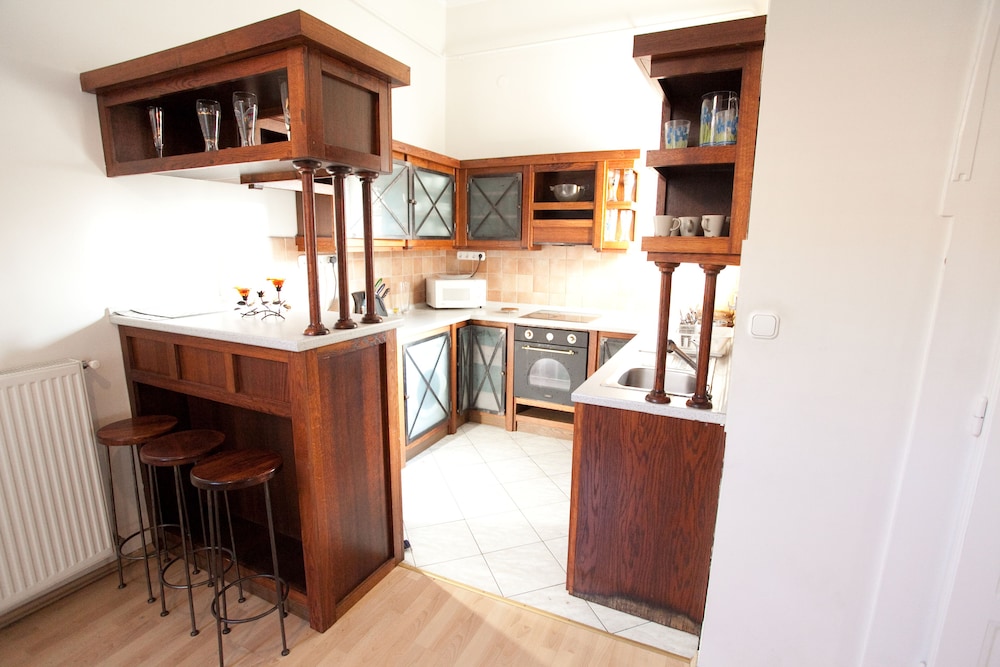 BUDAPEST EASY FLAT - WESSELENYI APARTMENT