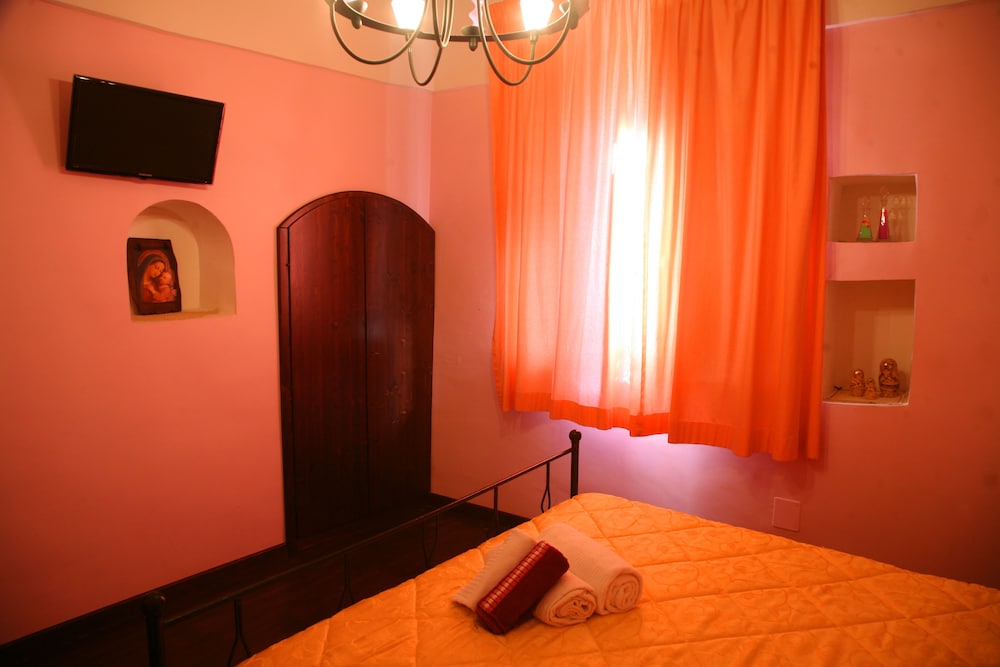 AL VECCHIO CELLAIO GUEST HOUSE