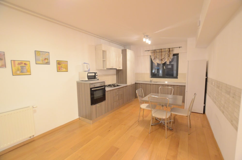 UPGROUND RESIDENCE APARTMENTS