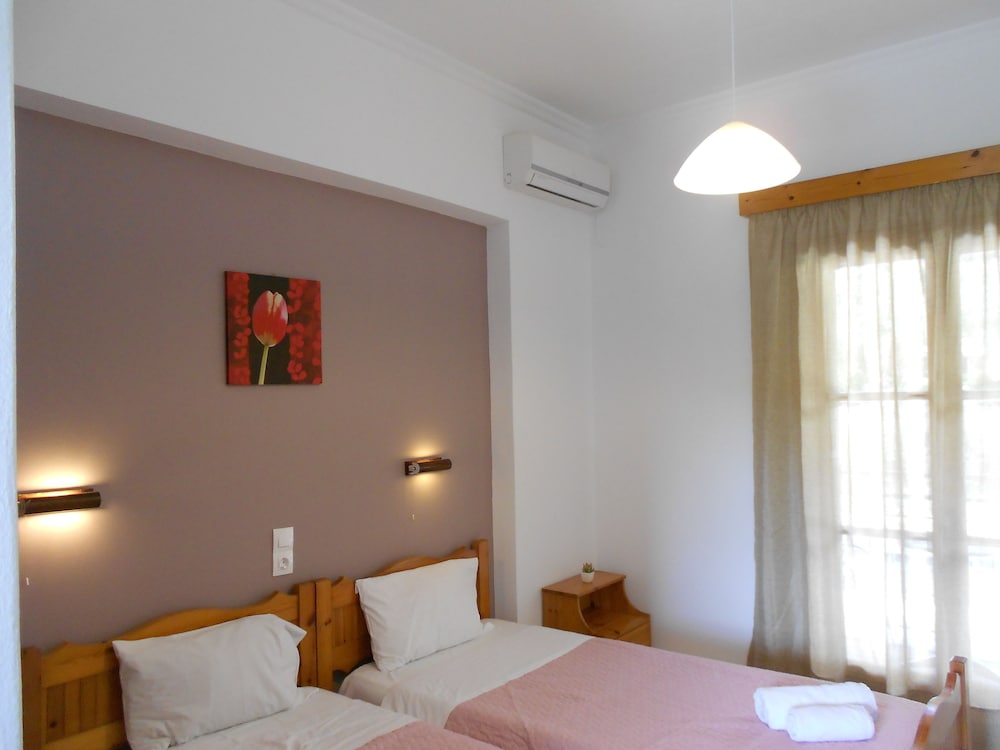 ANEMONA STUDIOS