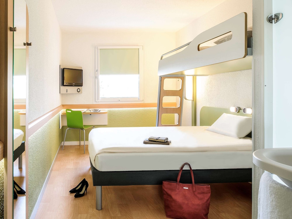 IBIS BUDGET BORDEAUX CENTRE BASTIDE