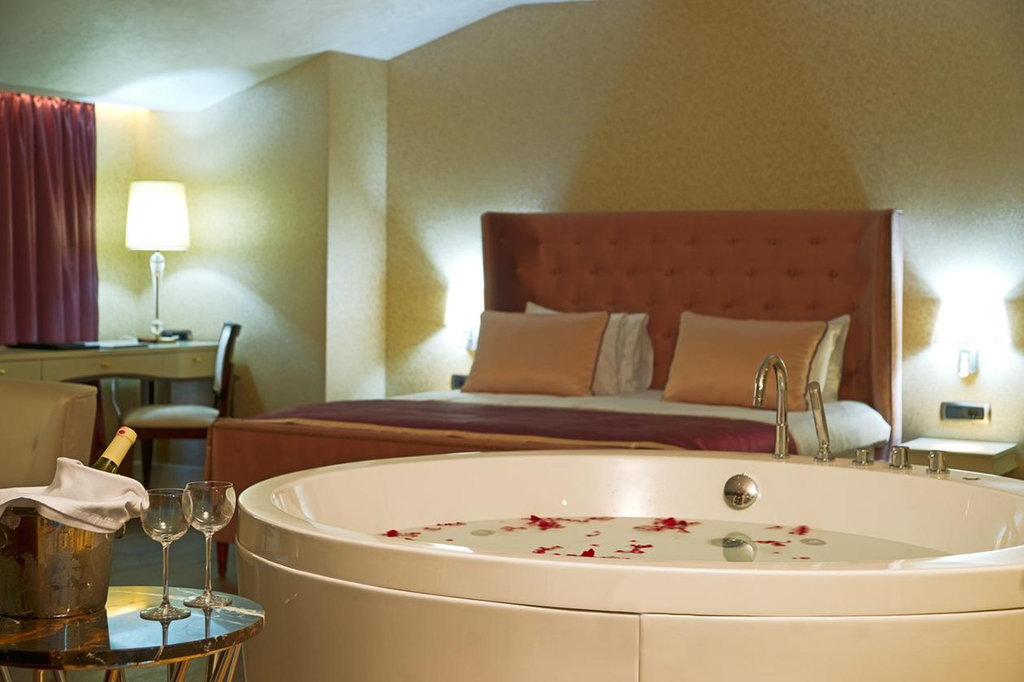 TABA LUXURY SUITES