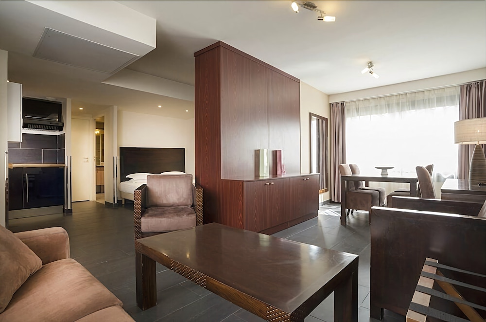 CADET RESIDENCE