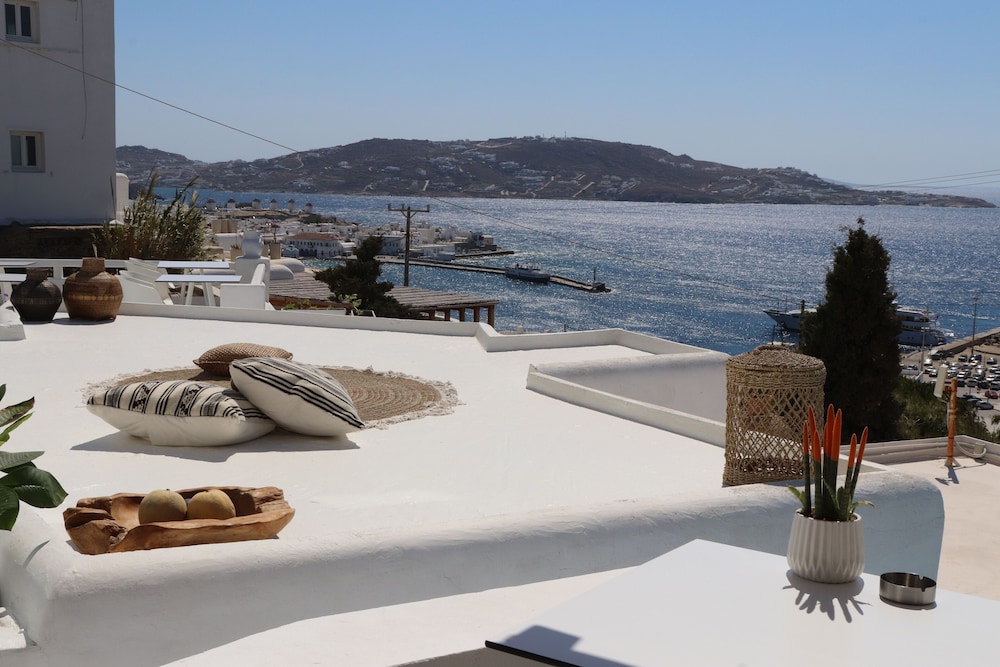 MADALENA HOTEL