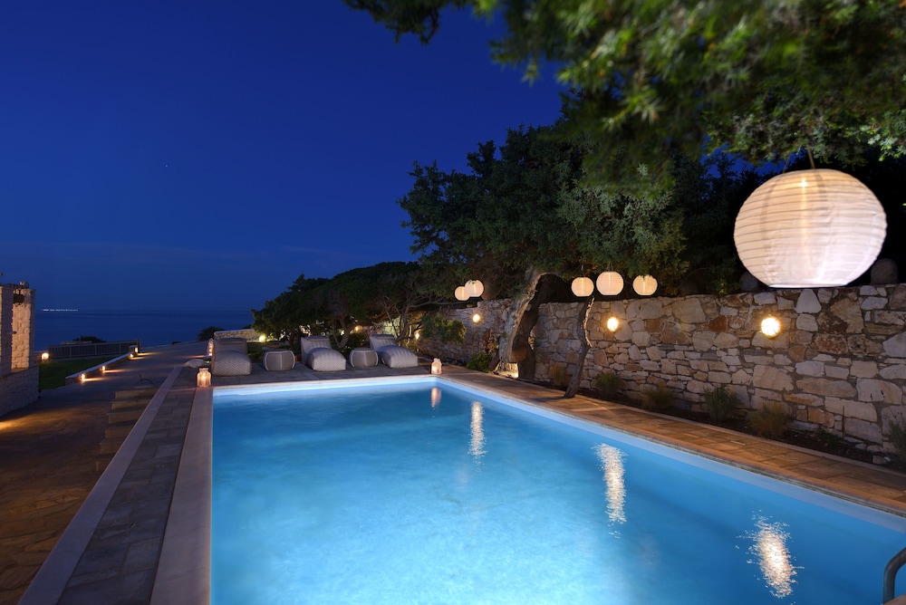 VILLA AGIA THALASSA