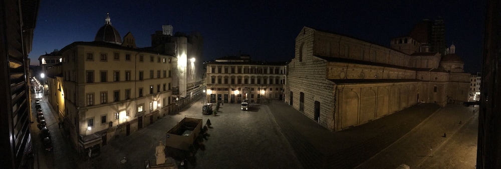 PALAZZO DELLA STUFA - RESIDENZA D'EPOCA