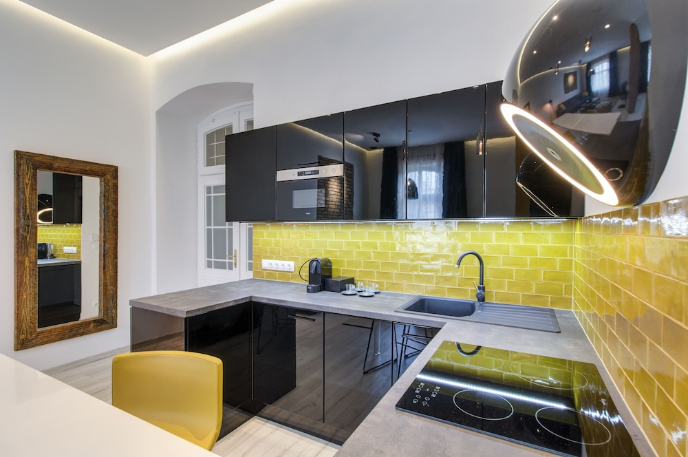 LUXURY APARTMENT BY HI5 - ANDRASSY SUITE
