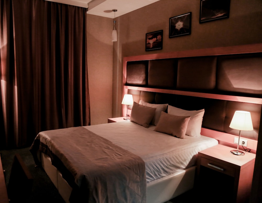GM CITY HOTEL