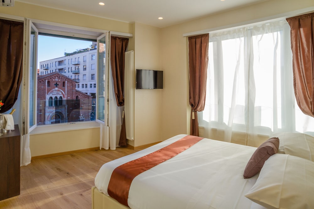 AIELLO ROOMS - SAN BABILA