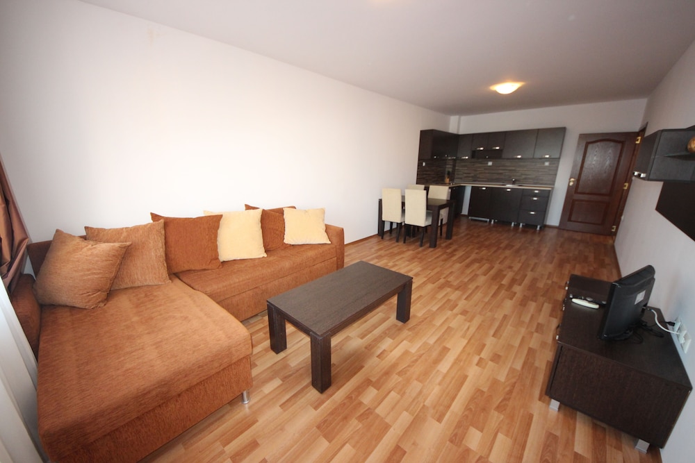 MENADA DIAMANT APARTMENTS