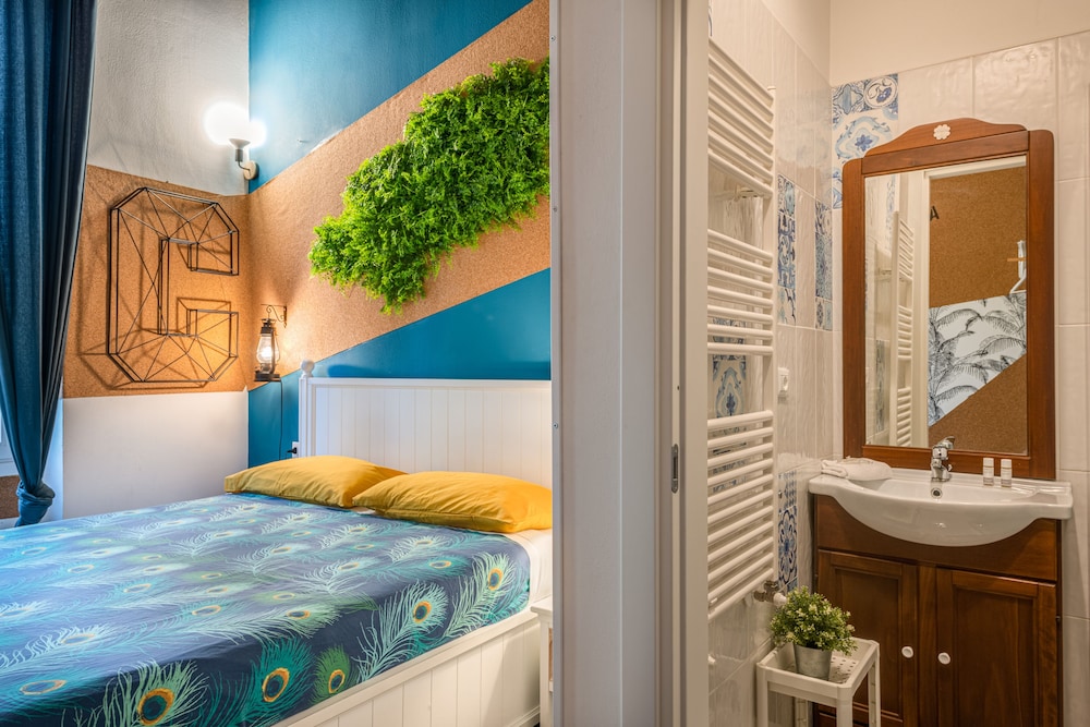 CODE RENT A ROOM