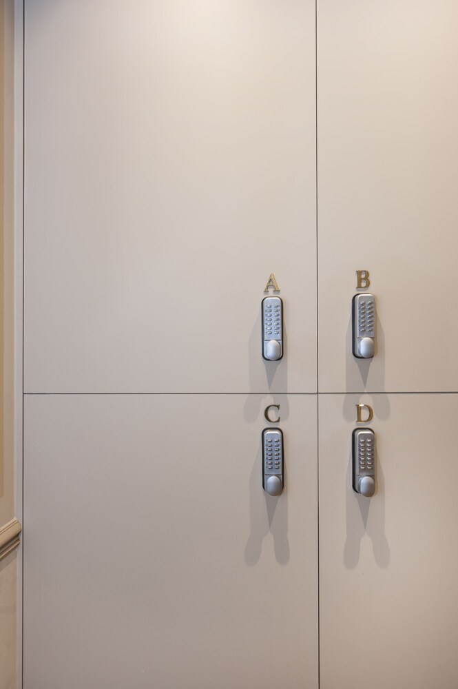 CHAMPS ELYSEES - LINCOLN APPARTEMENTS