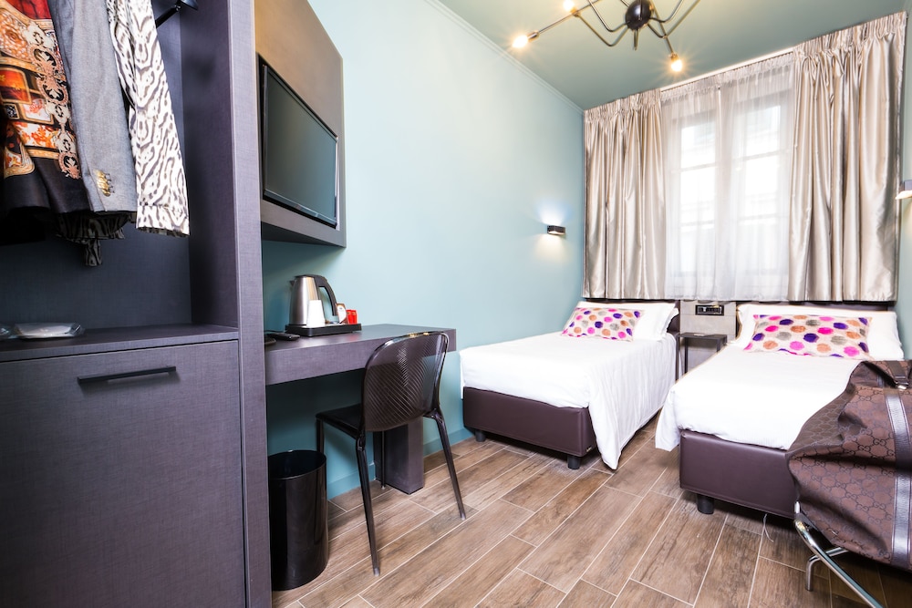 GLOBUS URBAN HOTEL