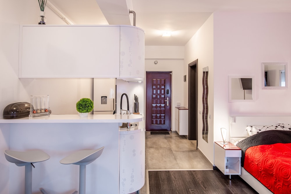 STUDIO MILITARI RESIDENCE M6