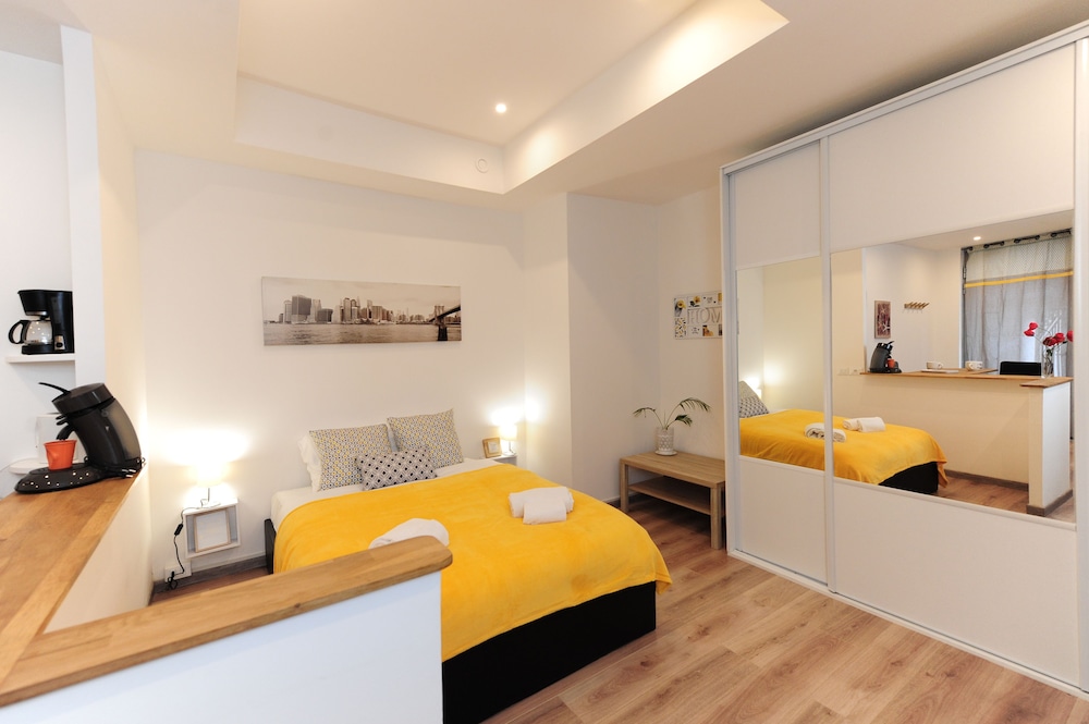 PAUL VALERY 1 - FIVE STARS HOLIDAY HOUSE
