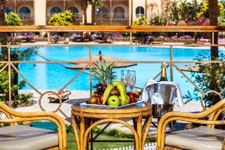 DESERT ROSE RESORT