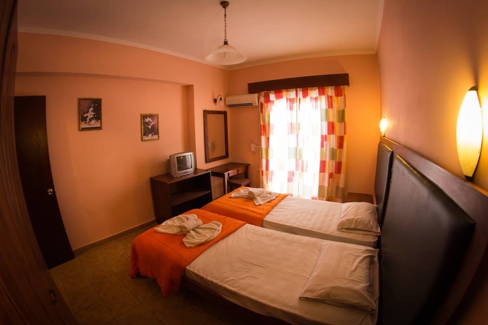 AGOULOS INN