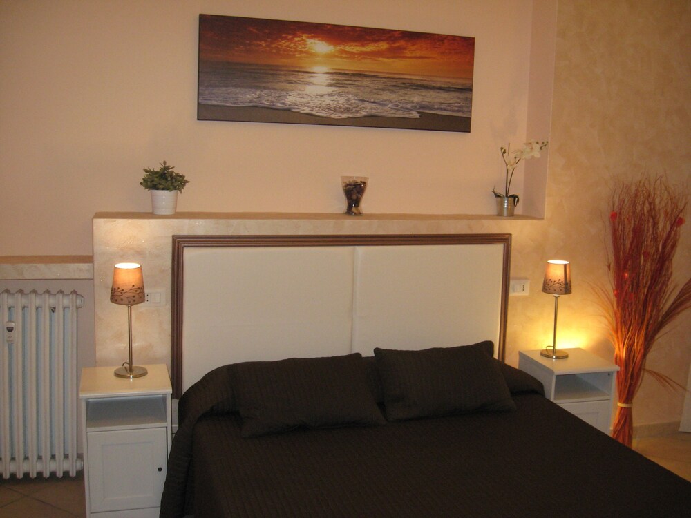 B&B ROMANTICA HOME