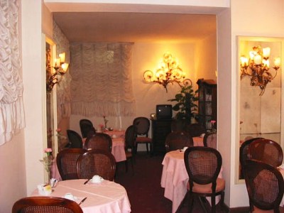 DE ROSE PALACE HOTEL