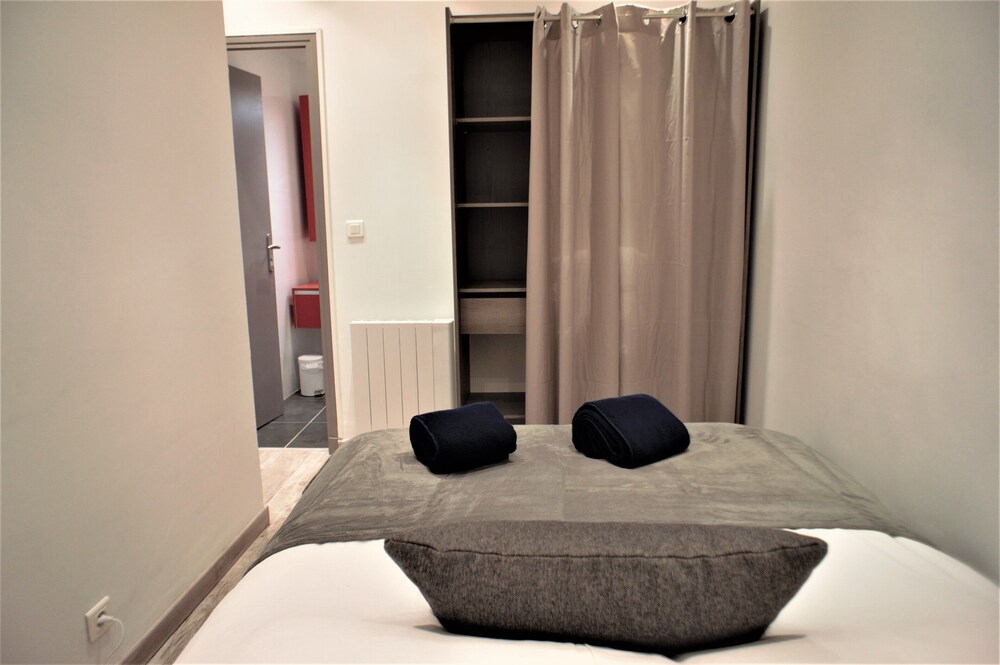 SUPERBE APPARTEMENT COURS SALEYA