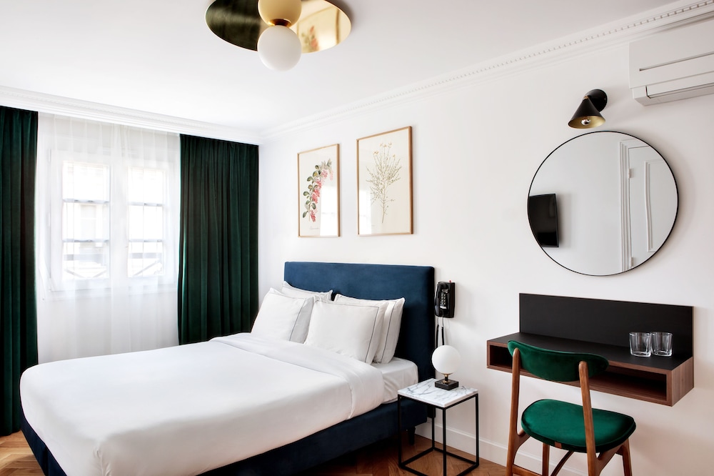 HOTEL RENDEZ VOUS BATIGNOLLES