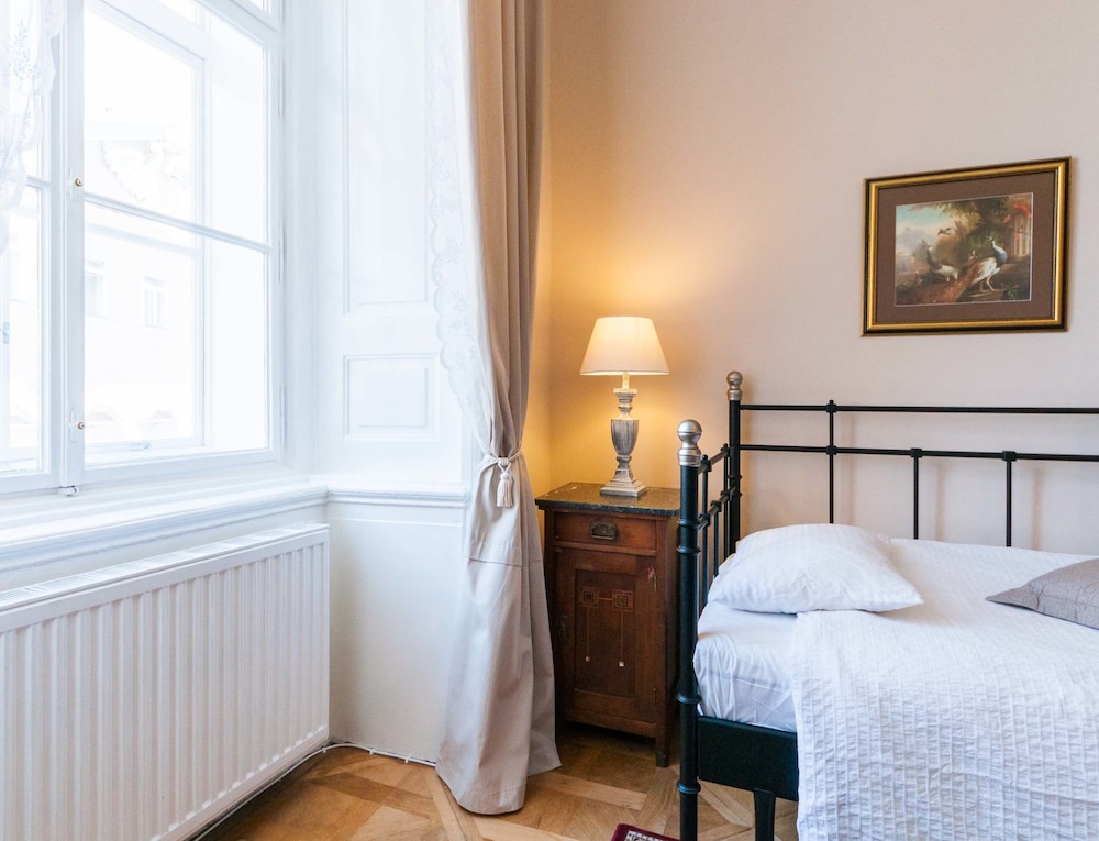 ELEGANTVIENNA