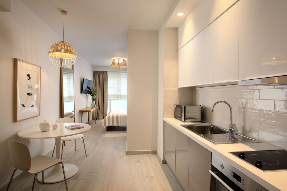 JOY LUXURY CENTRAL APARTMENT