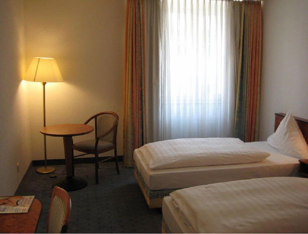 TRIP INN HOTEL MINERVA