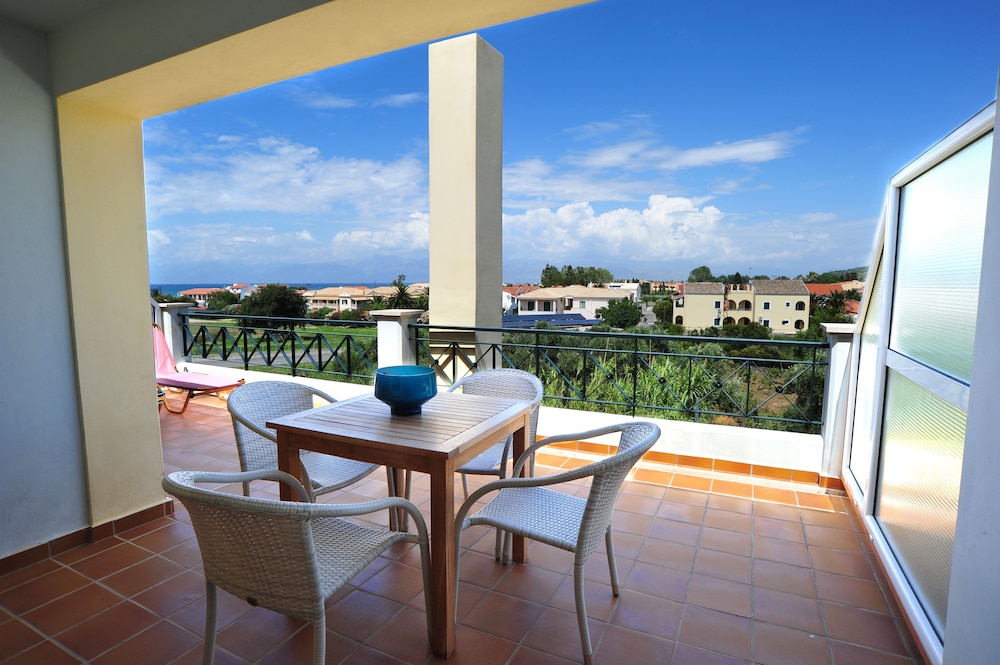 CLUB IONIAN PRINCESS SUITE HOTEL