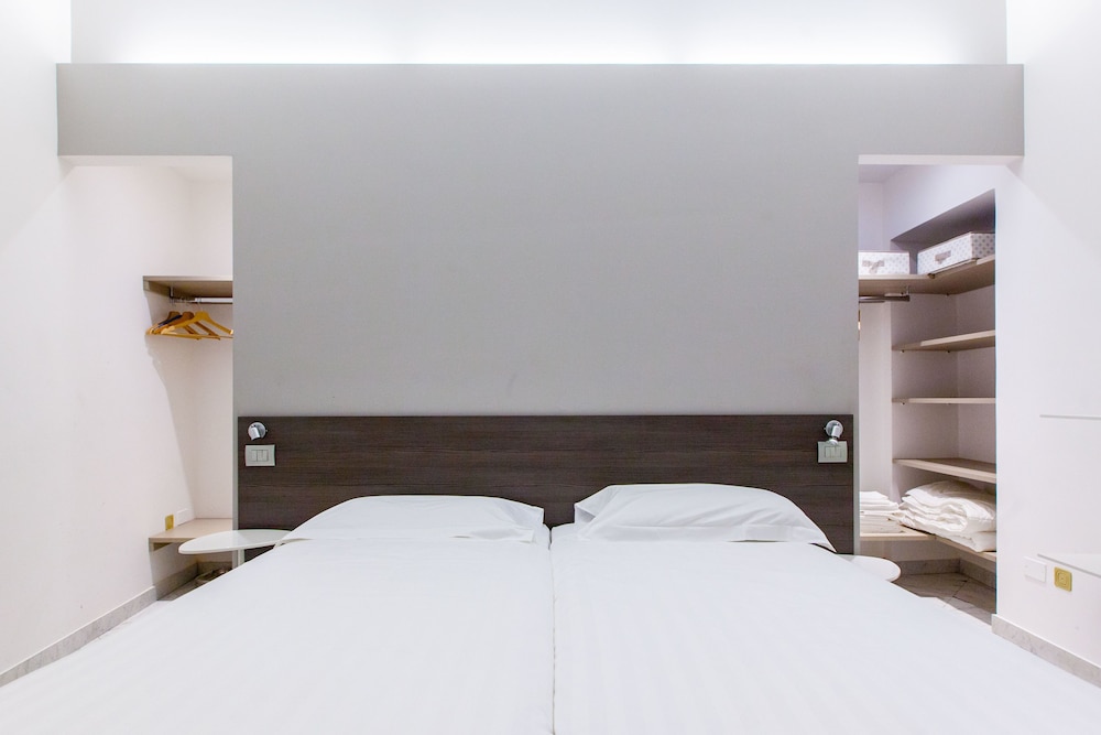 EASYHOMES - DUOMO AGNELLO