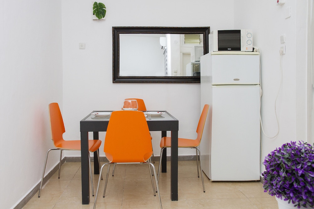 KAV APARTMENTS -NEAR ASSUTA OLEI GARDOM