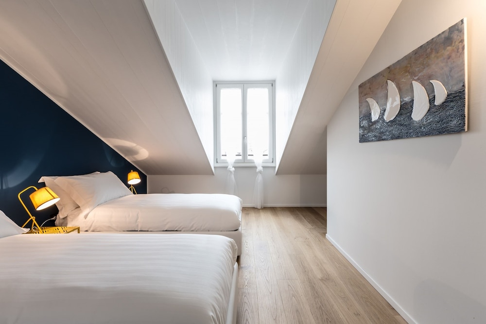 EASYHOMES - BRERA LUXURY SUITES