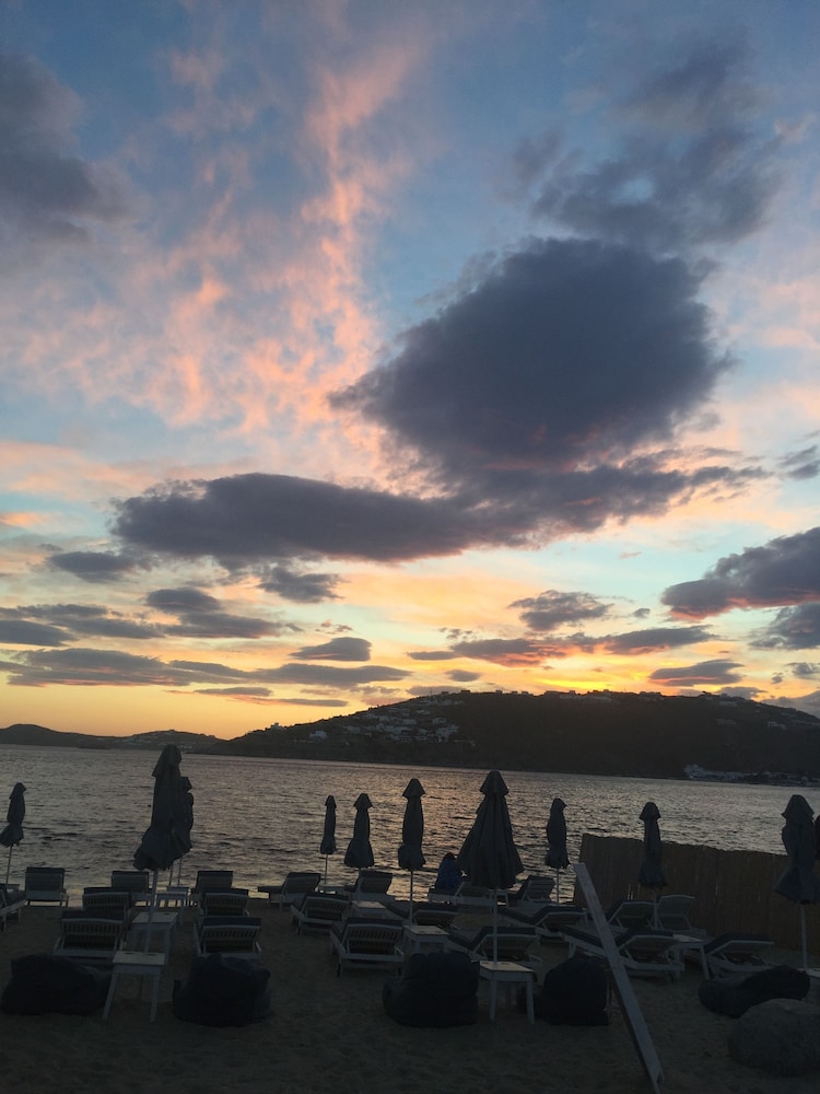 AGIA ANNA STUDIOS