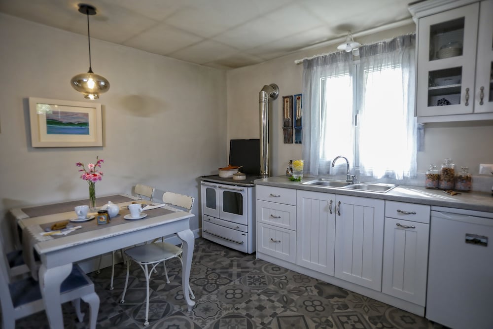 EN KEFALLINIA VILLAS - ADULTS ONLY