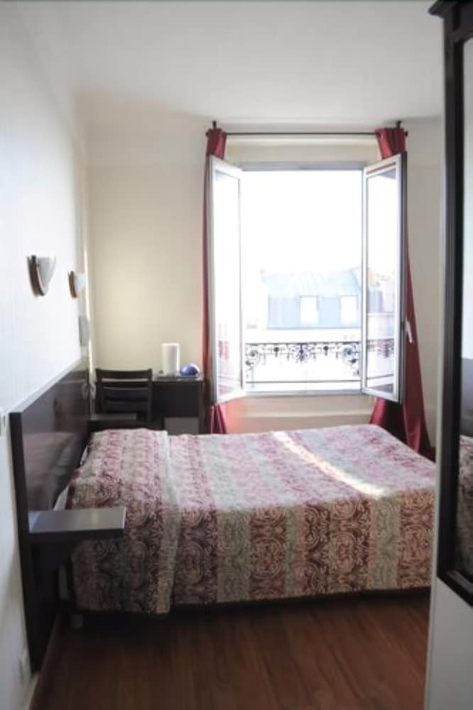 HIPOTEL PARIS PRINTANIA MARAÎCHERS