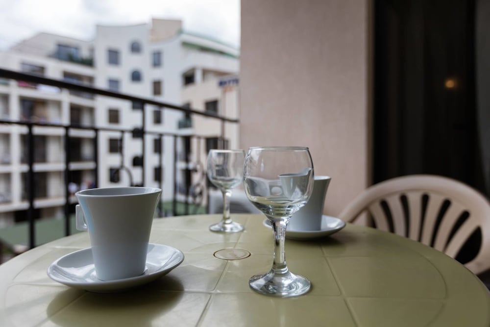 ONE BEDROOM APARTMENT WITH BALCONY