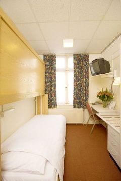 TRIANON HOTEL