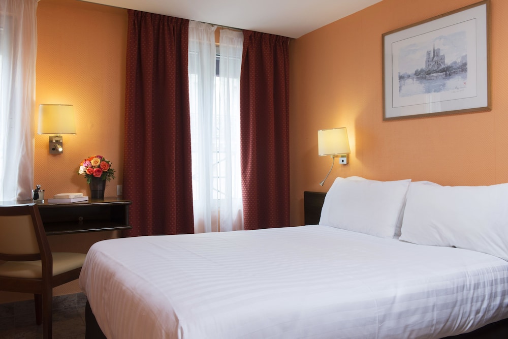 BAC SAINT GERMAIN HOTEL